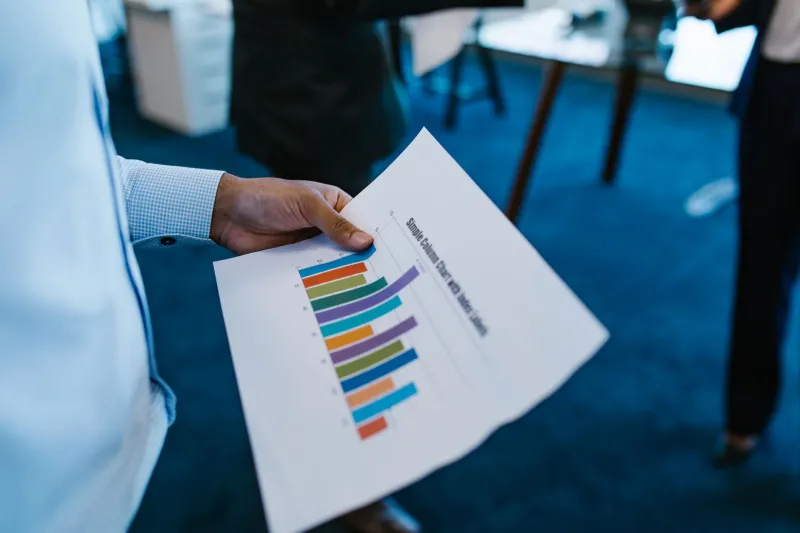Measuring Everything, Understanding Nothing: How Florida Companies Can Escape the Vanity Metrics Trap