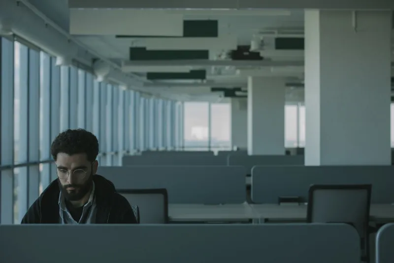 Quiet Quitting Starts With the Building: How Florida Workplaces Drive Disengagement Before the Resignation Letter Arrives